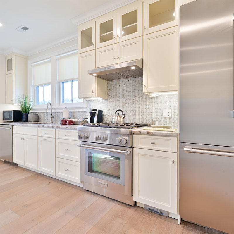 Hilltop Standard Queen Suite