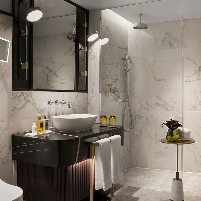 King Grand Deluxe Grosvenor Square View 