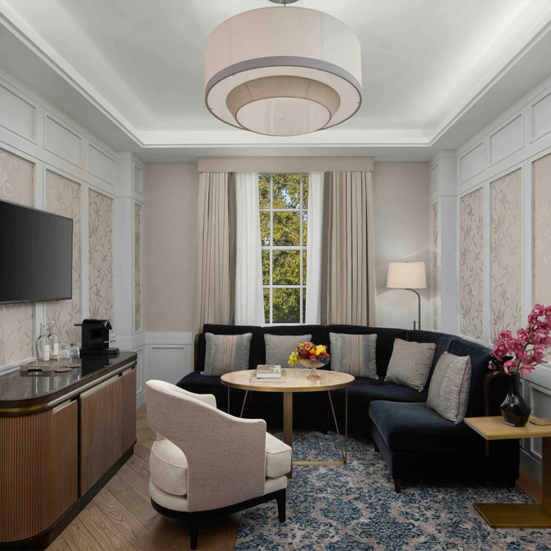 Biltmore Grosvenor Square View Suite 