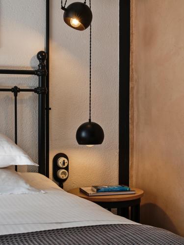Elea - Deluxe Courtyard Suite