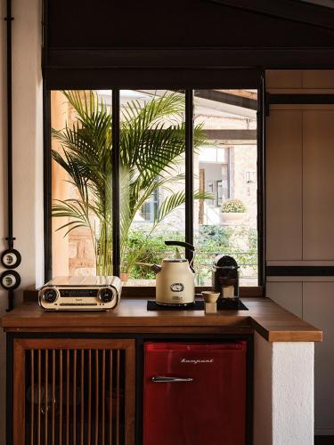 Levanda - Superior Elevated Suite with Private Balcony