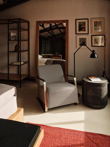 Gerani - Executive Elevated Suite with Private balcony