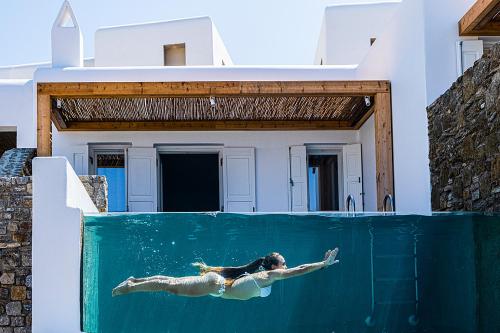 Deluxe Suite with Sea View & Infinity Private Pool