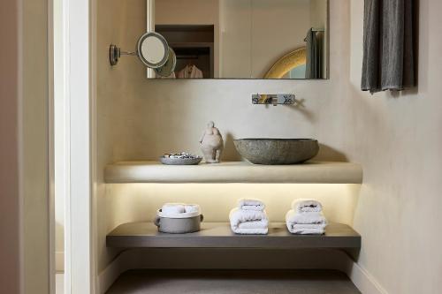 Deluxe Suite with Sea View & Infinity Private Pool