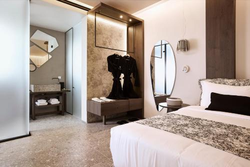 Suite with sea view and outdoor heated whirpool