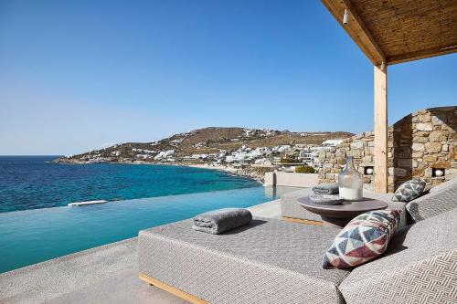 Sea view suite with heated private pool