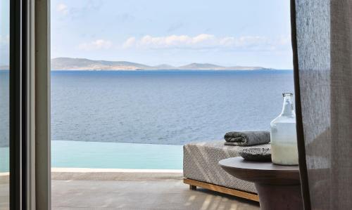 Sea view suite with heated private pool
