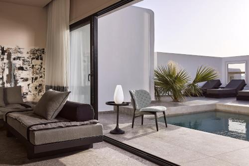 Deluxe Family Suite