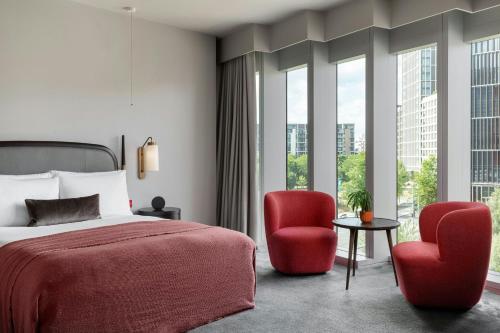 Queen Room - Fully Accessible