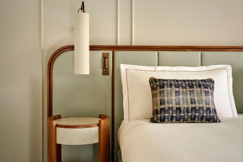 Junior Suite with King or Twin Beds and Resort View
