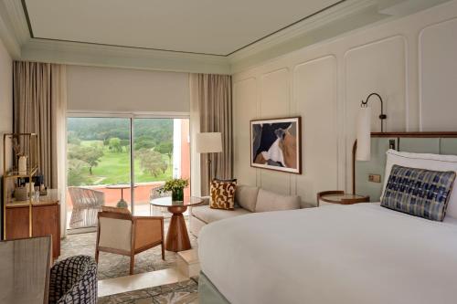 Junior Suite with King or Twin Beds and Resort View