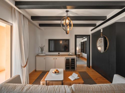 One Bedroom Suite With Terrace