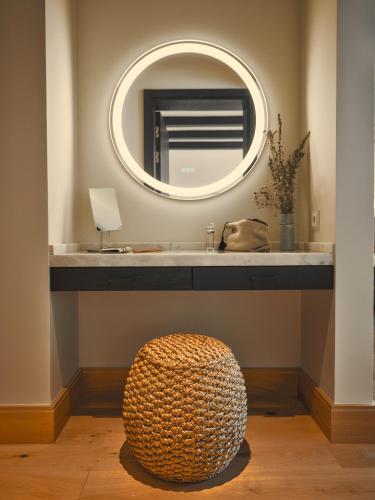 One Bedroom Suite with Jacuzzi