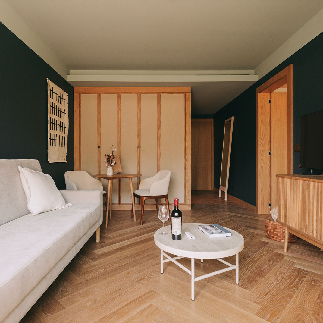 Deluxe Suite