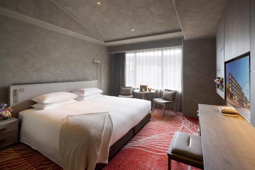 Executive King Room 