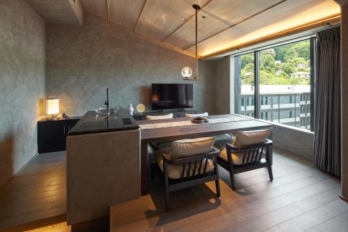 Awata Suite- King-Bedroom 58㎡