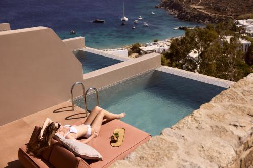 Sea View Suite with Private Heated Pool