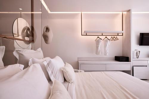 Sea View Suite with Private Heated Pool