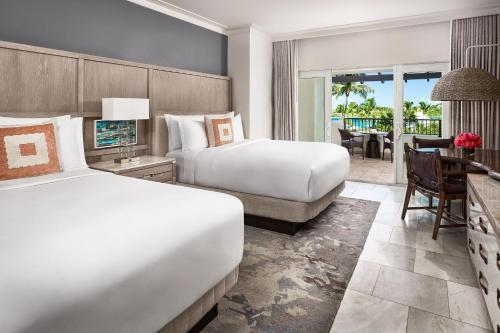 Resort View Queen Room with Balcony - Hearing Accessible