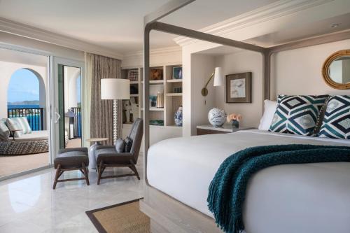 Presidential One-Bedroom King Suite with Balcony - Hearing Accessible