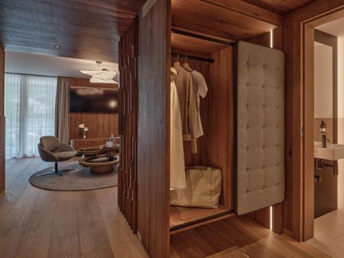King Suite with Balcony