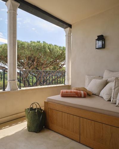 Deluxe Double or Twin Room with Pool Access