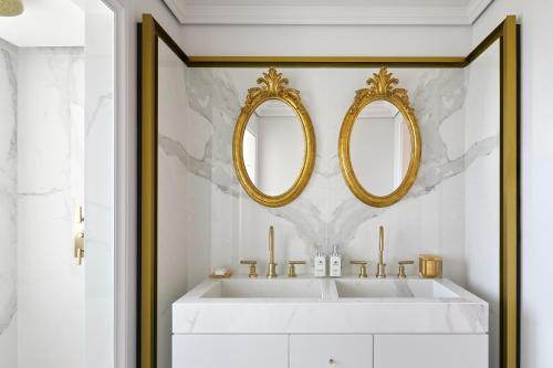 King Suite with Balcony