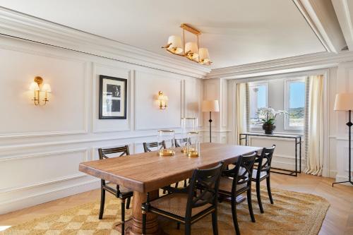 King Suite with Balcony