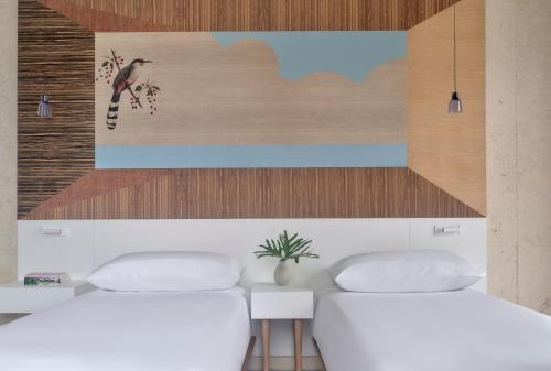 Essential Twin Room
