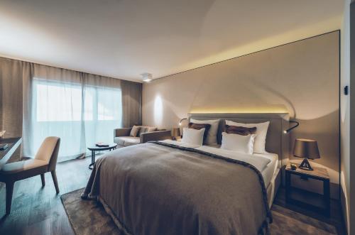 Deluxe Double or Twin Room with Balcony