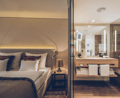 Junior Suite with balcony