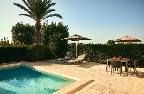 Deluxe Suite with Plunge Pool