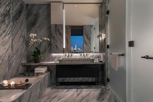 One-Bedroom King Penthouse - High Floor