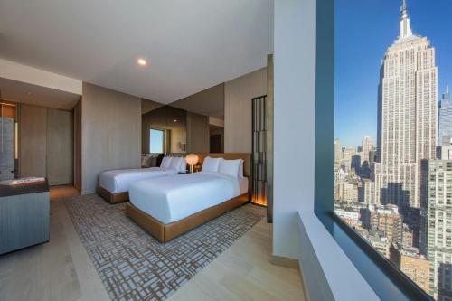 Fifth Avenue Two-Bedroom Penthouse with Downtown View
