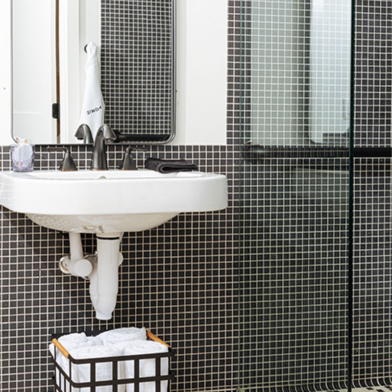Suite 101 Accessible Hideaway Studio