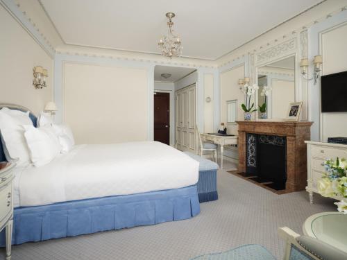 Superior King Room 