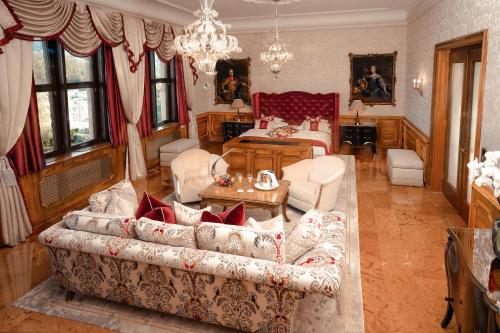 Royal Suite with Panoramic View and Private Terrace