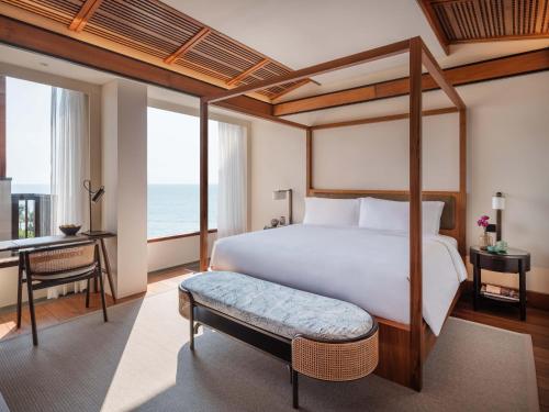 One-Bedroom King Suite with Ocean View