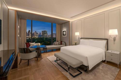 Club King Room with Park View, Club Lounge Access