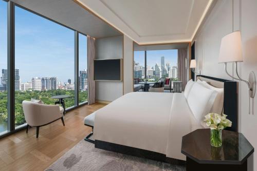 Marigold King Suite with Balcony and Park View