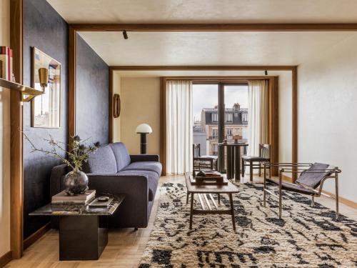 Suite with Sacré Cœur view