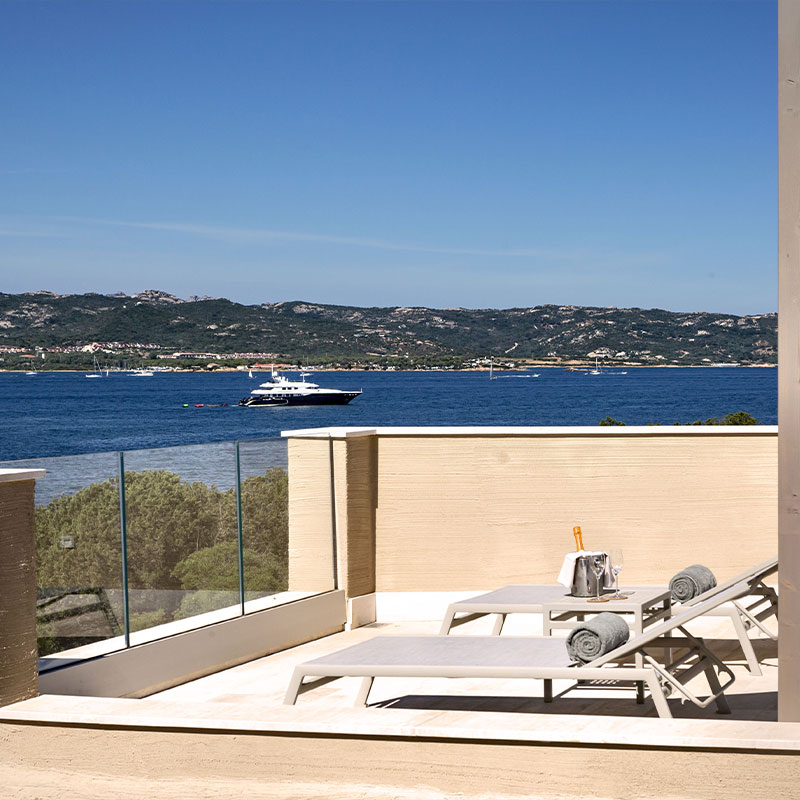 1 King Bed Deluxe Rooftop