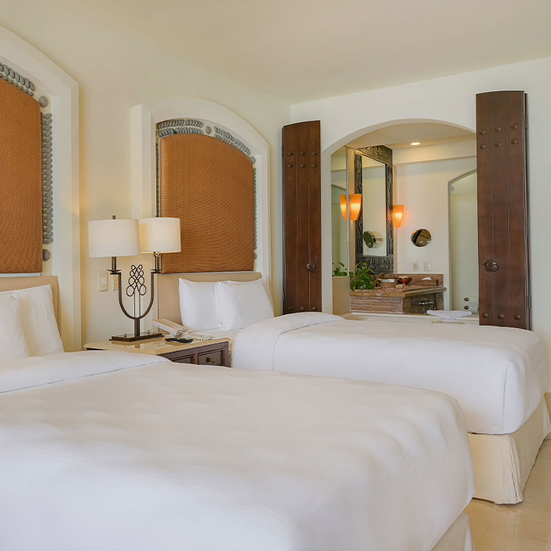 Junior Suite Ocean Front 2 Double Beds