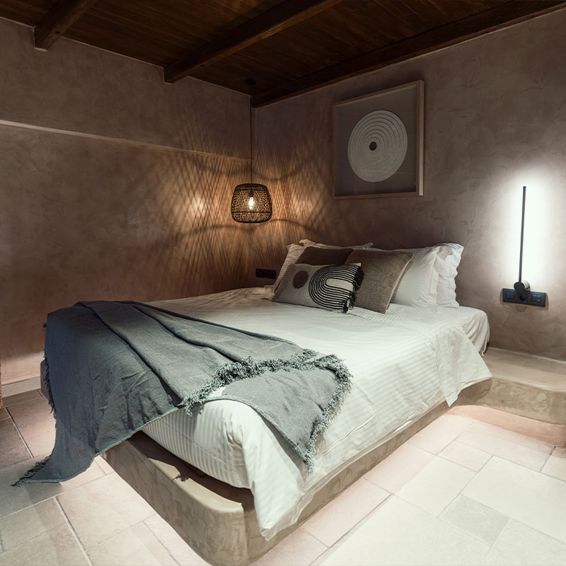 Signature Suite with Heated Tub