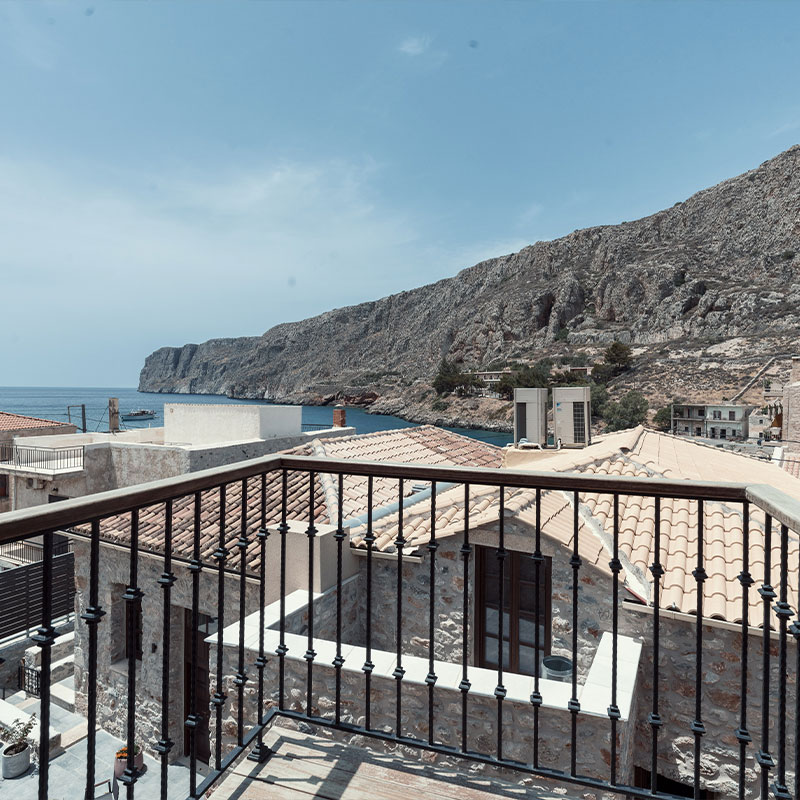 Suite with Balcony and Sea View
