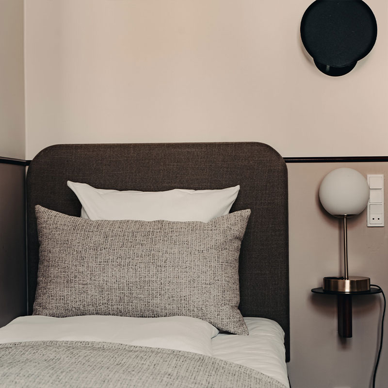 Queen's Single Room