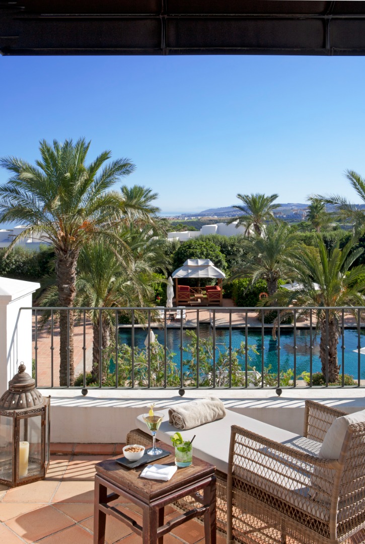 Executive Suite (Pool View)