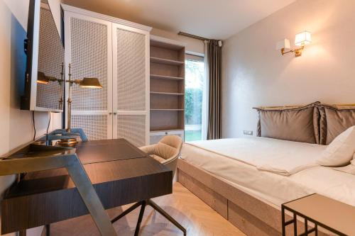 Three-Bedroom Apartment with Sea View