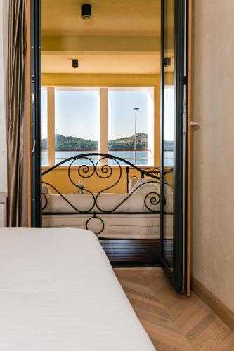 Three-Bedroom Apartment with Sea View