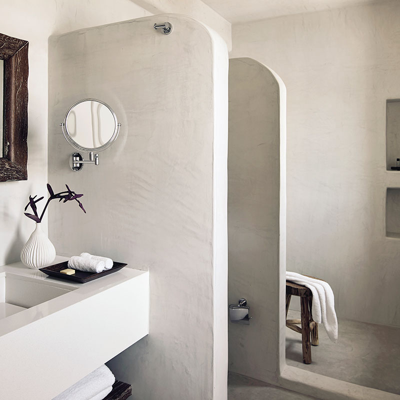 Pure Suite with Pool or Jacuzzi
